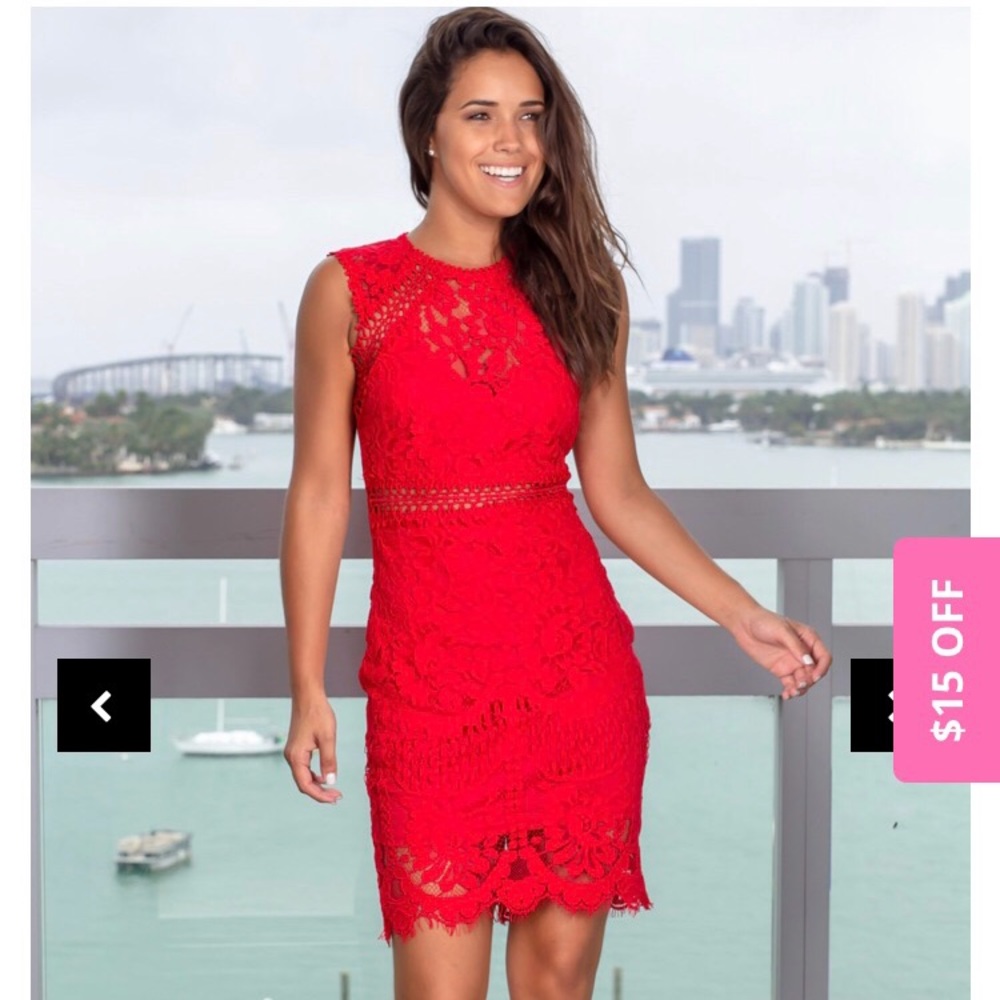 Main Strip Red Lace Dress